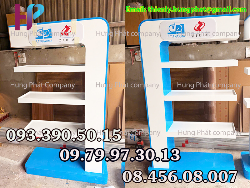 kệ trưng bày siêu thị bằng gỗ tiếp thị
